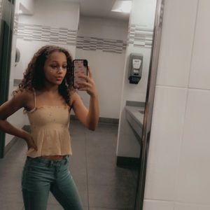 Meet your Posher, Jada